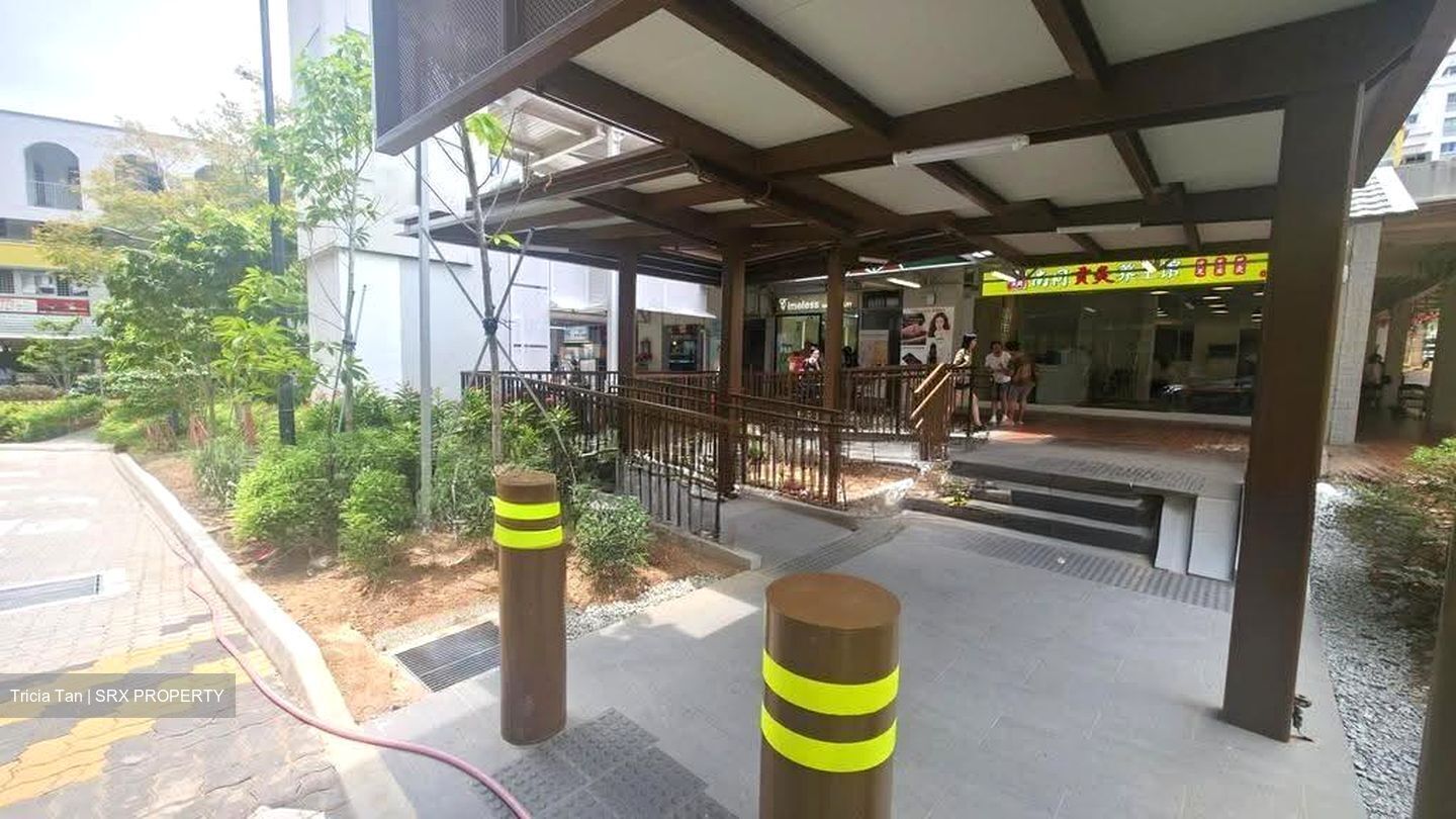 Kovan City (D19), Shop House #613064321